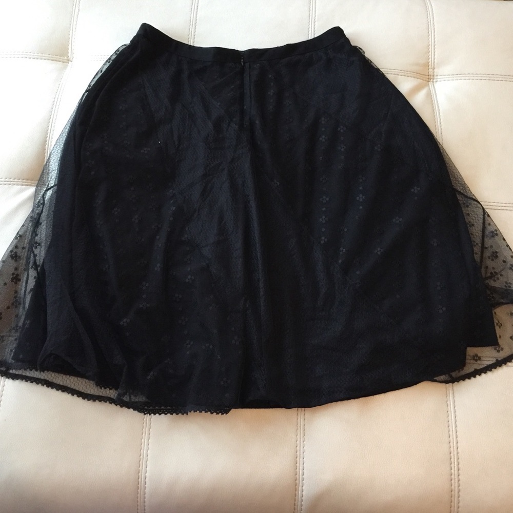NWOT gorgeous skirt - Picture 4 of 4